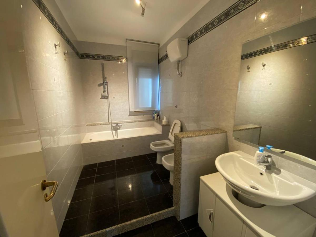 Fronte Mare By Apulia Accommodation Bari Exterior foto