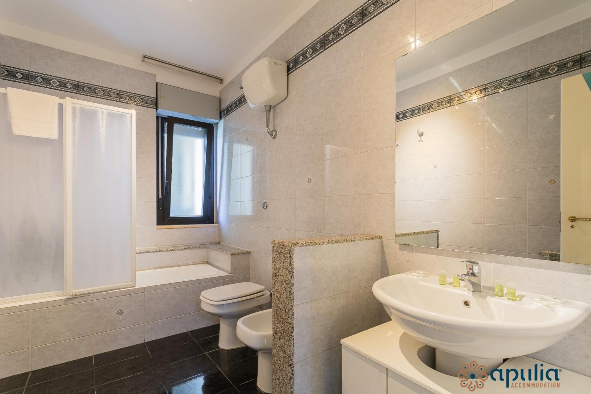 Fronte Mare By Apulia Accommodation Bari Exterior foto