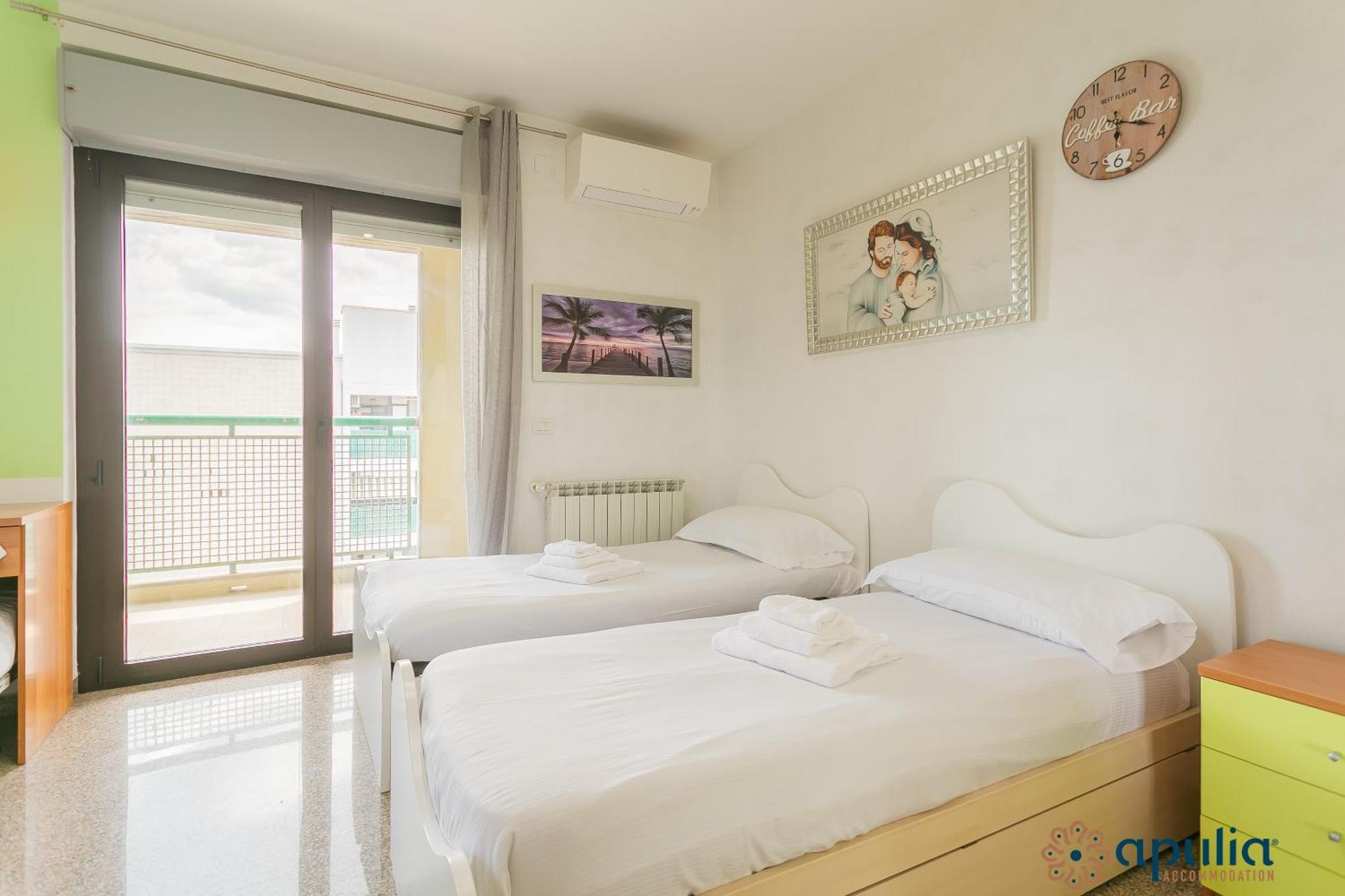 Fronte Mare By Apulia Accommodation Bari Exterior foto