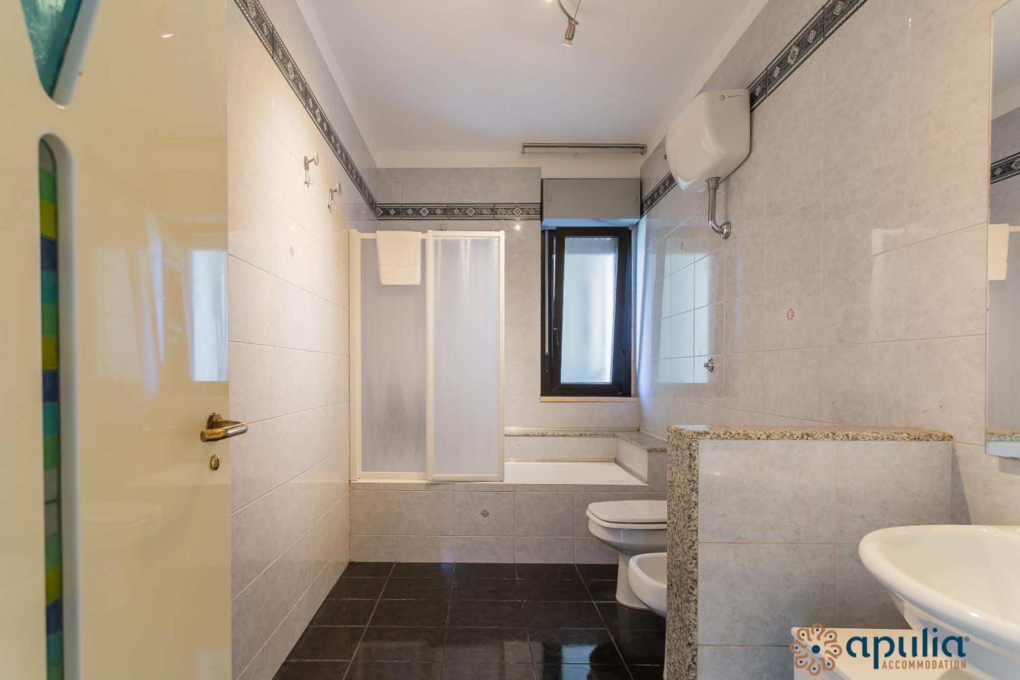 Fronte Mare By Apulia Accommodation Bari Exterior foto